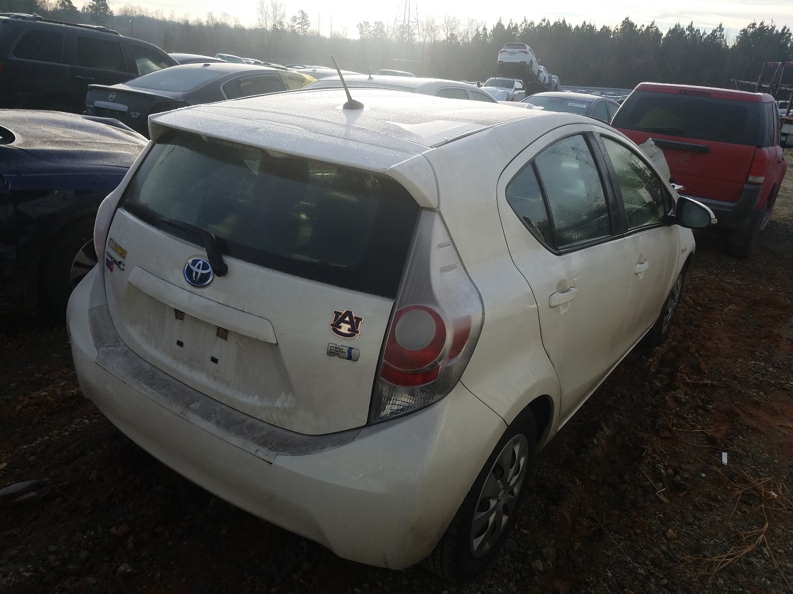 Photo 3 VIN: JTDKDTB33C1506524 - TOYOTA PRIUS C 