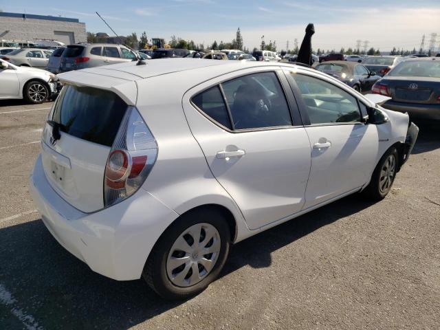 Photo 2 VIN: JTDKDTB33C1527602 - TOYOTA PRIUS C 