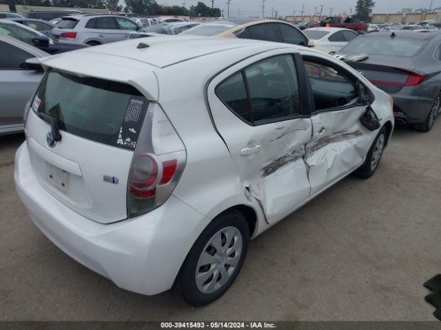 Photo 3 VIN: JTDKDTB33D1051837 - TOYOTA PRIUS C 