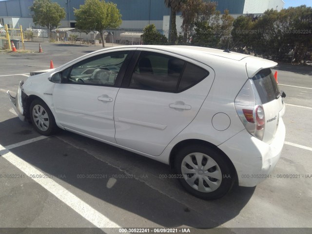 Photo 2 VIN: JTDKDTB33D1530825 - TOYOTA PRIUS C 