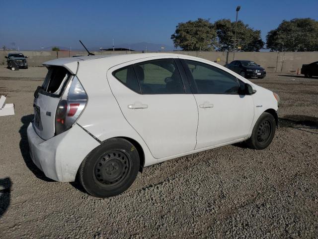 Photo 2 VIN: JTDKDTB33D1542179 - TOYOTA PRIUS C 