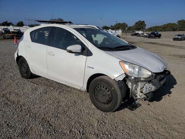 Photo 3 VIN: JTDKDTB33D1542179 - TOYOTA PRIUS C 