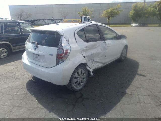 Photo 3 VIN: JTDKDTB33D1542814 - TOYOTA PRIUS C 