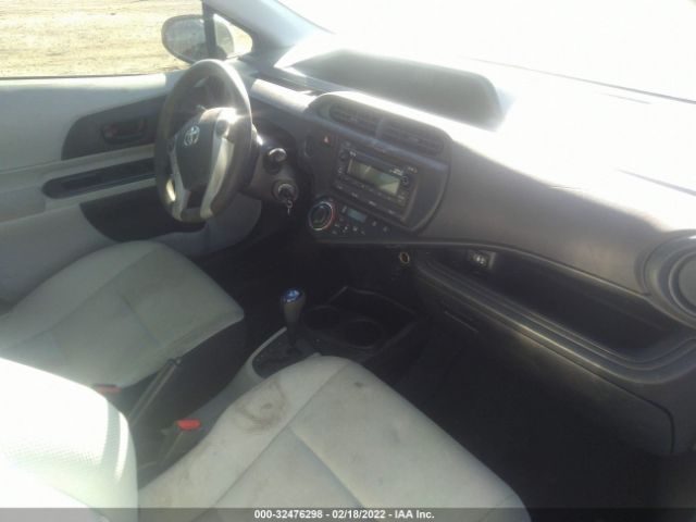 Photo 4 VIN: JTDKDTB33D1546295 - TOYOTA PRIUS C 