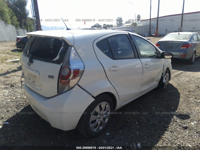 Photo 3 VIN: JTDKDTB33D1547110 - TOYOTA PRIUS C 