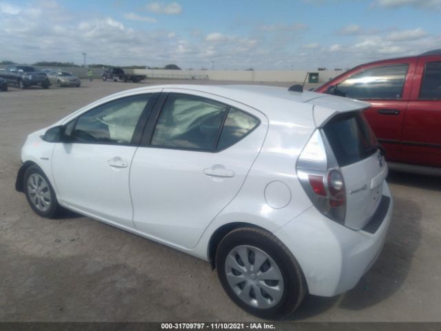 Photo 2 VIN: JTDKDTB33D1548564 - TOYOTA PRIUS C 