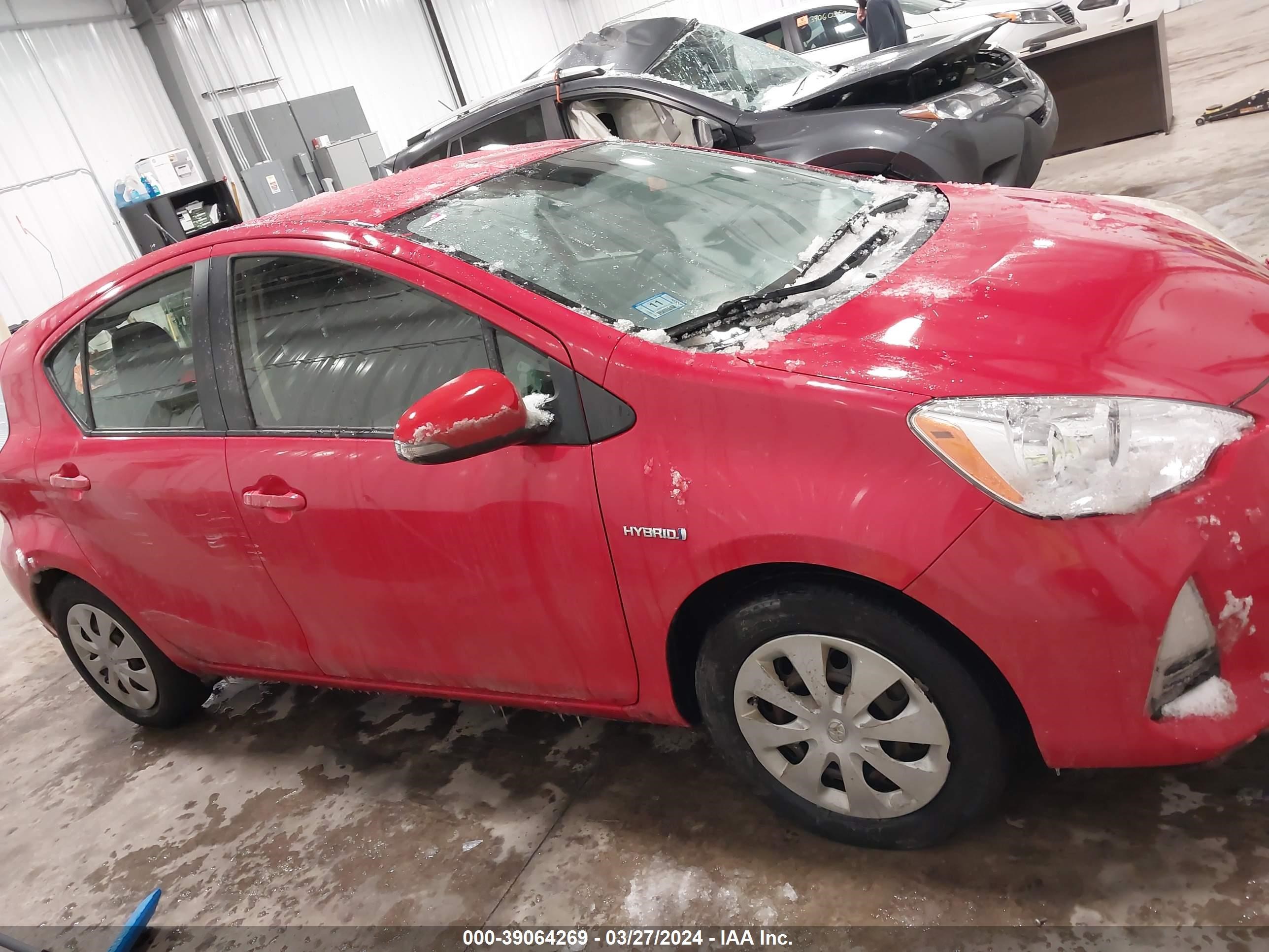 Photo 12 VIN: JTDKDTB33D1551609 - TOYOTA PRIUS C 