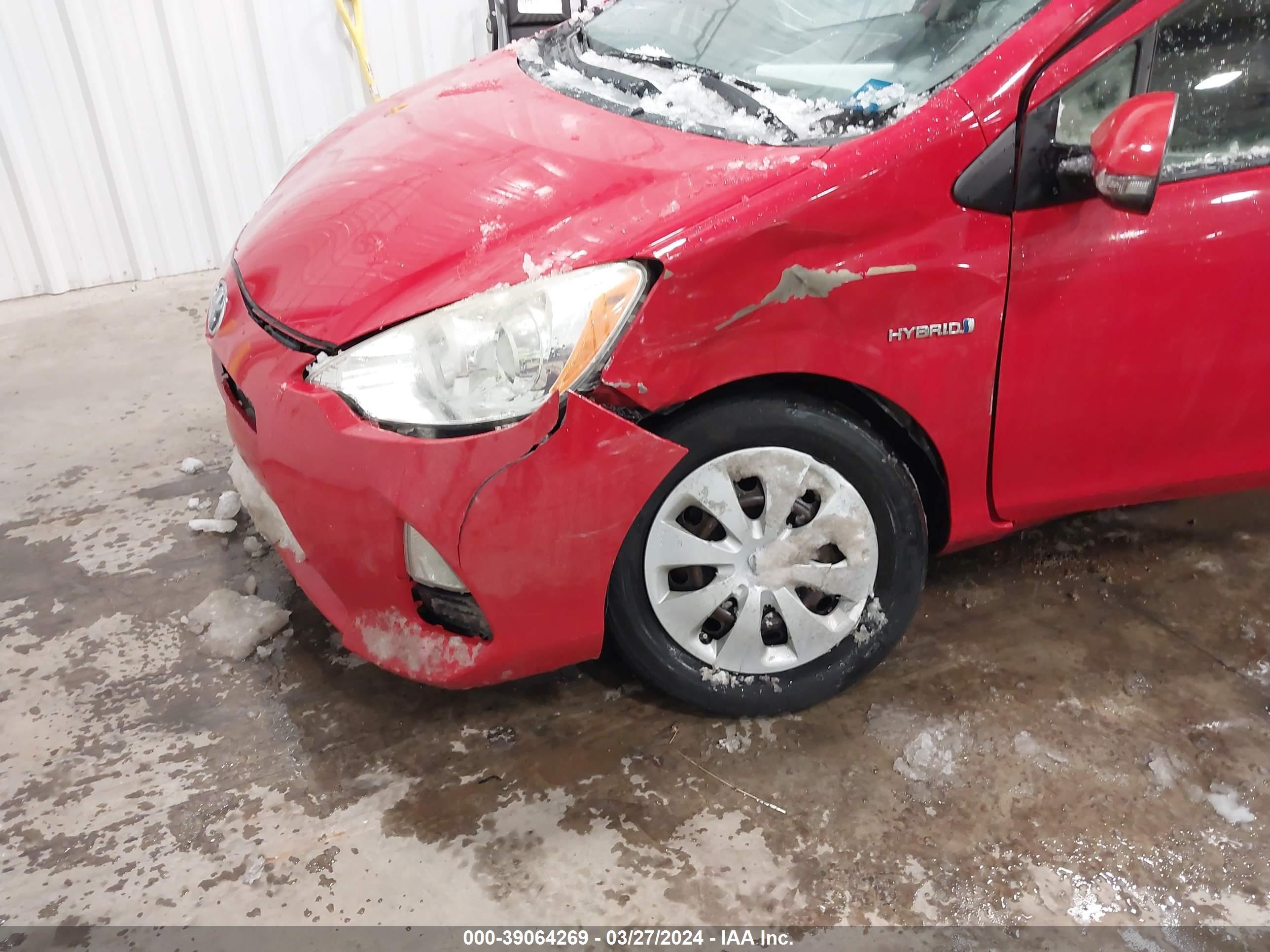 Photo 5 VIN: JTDKDTB33D1551609 - TOYOTA PRIUS C 