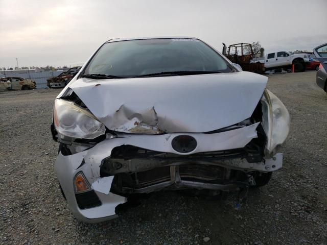 Photo 4 VIN: JTDKDTB33E1061740 - TOYOTA PRIUS C 