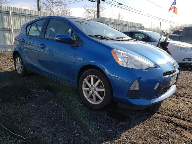 Photo 3 VIN: JTDKDTB33E1066128 - TOYOTA PRIUS C 