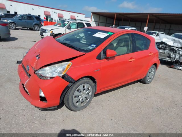 Photo 1 VIN: JTDKDTB33E1074777 - TOYOTA PRIUS C 