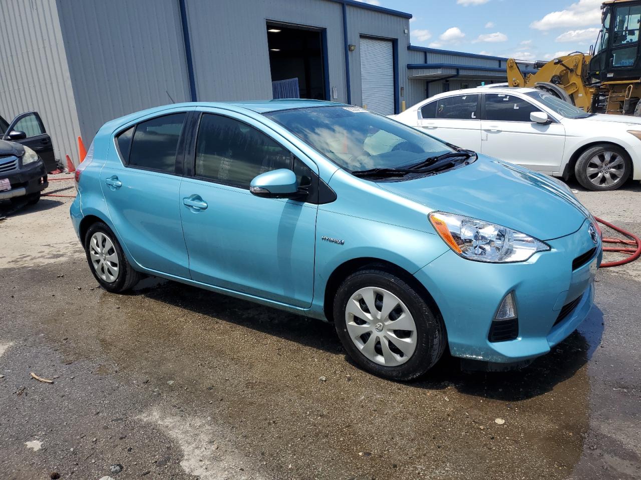 Photo 3 VIN: JTDKDTB33E1076268 - TOYOTA PRIUS 