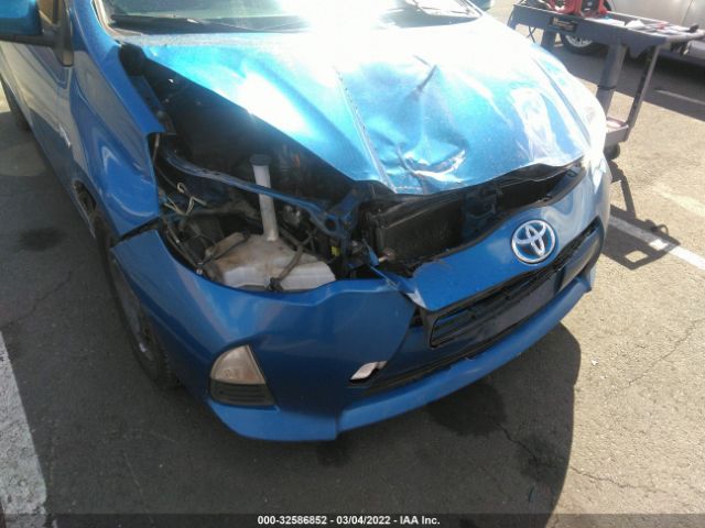 Photo 5 VIN: JTDKDTB33E1077047 - TOYOTA PRIUS C 