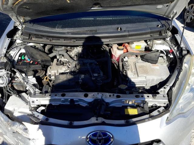 Photo 6 VIN: JTDKDTB33E1571957 - TOYOTA PRIUS C 