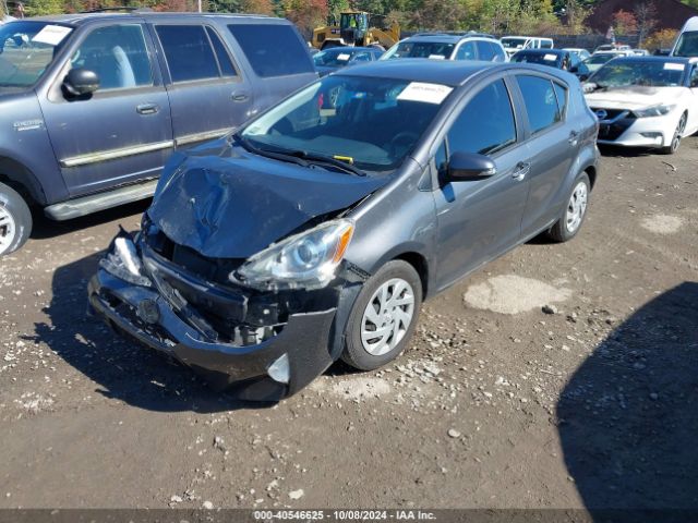 Photo 1 VIN: JTDKDTB33F1094609 - TOYOTA PRIUS C 