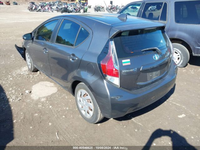 Photo 2 VIN: JTDKDTB33F1094609 - TOYOTA PRIUS C 