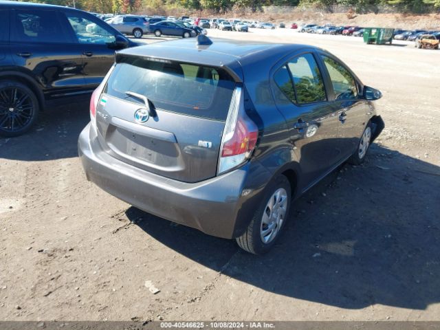 Photo 3 VIN: JTDKDTB33F1094609 - TOYOTA PRIUS C 