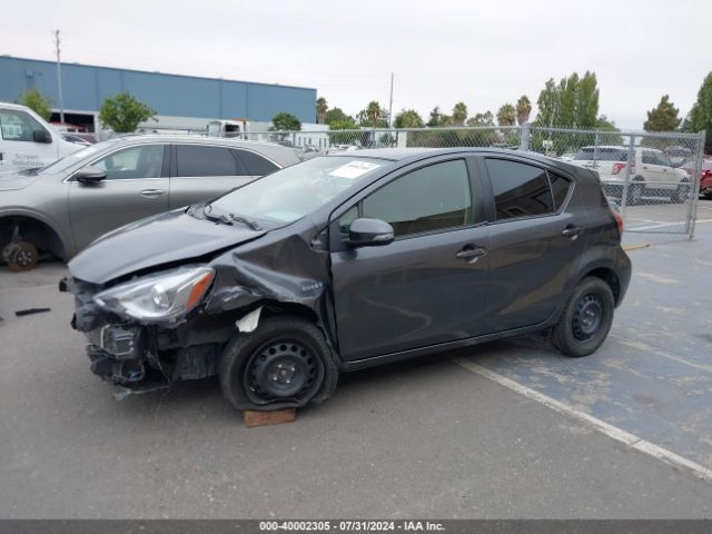 Photo 1 VIN: JTDKDTB33F1112560 - TOYOTA PRIUS C 