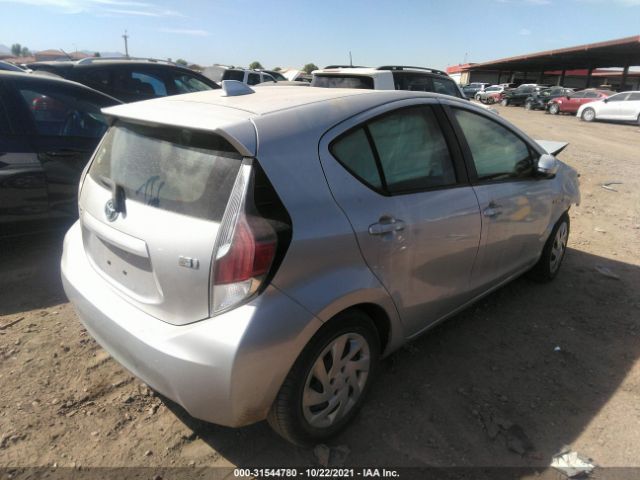 Photo 3 VIN: JTDKDTB33F1114079 - TOYOTA PRIUS C 