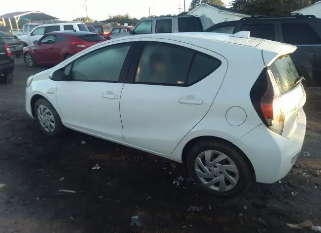 Photo 2 VIN: JTDKDTB33F1114468 - TOYOTA PRIUS C 