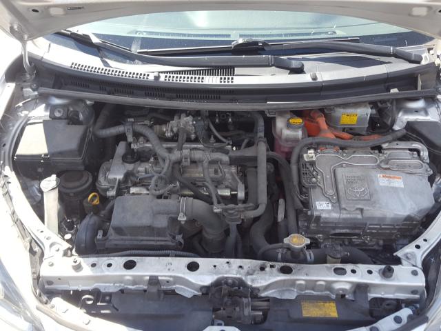 Photo 6 VIN: JTDKDTB33F1575508 - TOYOTA PRIUS C 