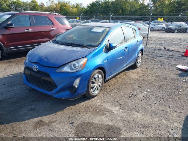 Photo 1 VIN: JTDKDTB33F1576089 - TOYOTA PRIUS C 