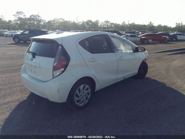 Photo 3 VIN: JTDKDTB33F1579168 - TOYOTA PRIUS C 