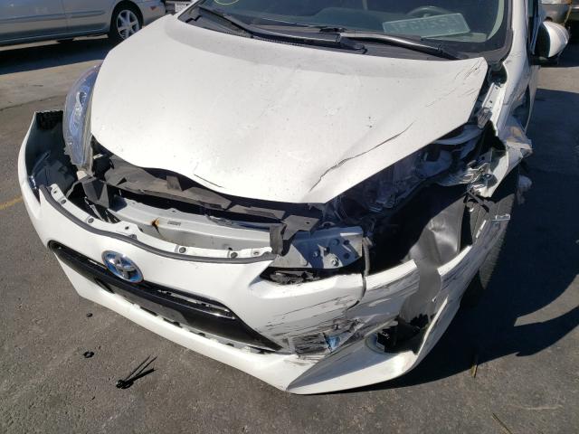 Photo 8 VIN: JTDKDTB33F1582524 - TOYOTA PRIUS C 