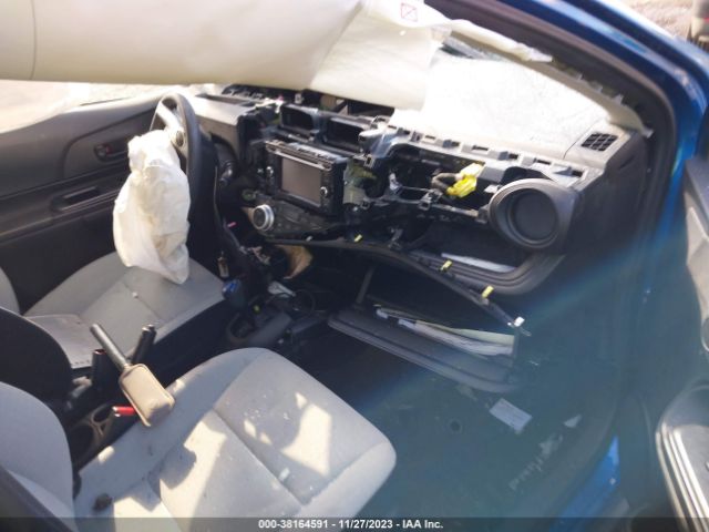 Photo 4 VIN: JTDKDTB33F1584130 - TOYOTA PRIUS C 