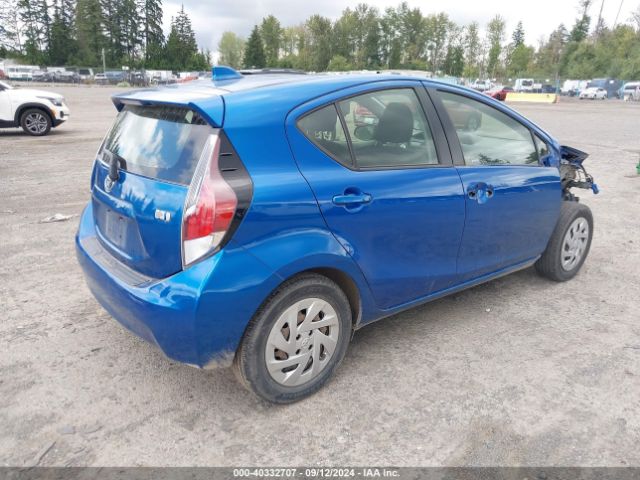 Photo 3 VIN: JTDKDTB33G1132633 - TOYOTA PRIUS C 