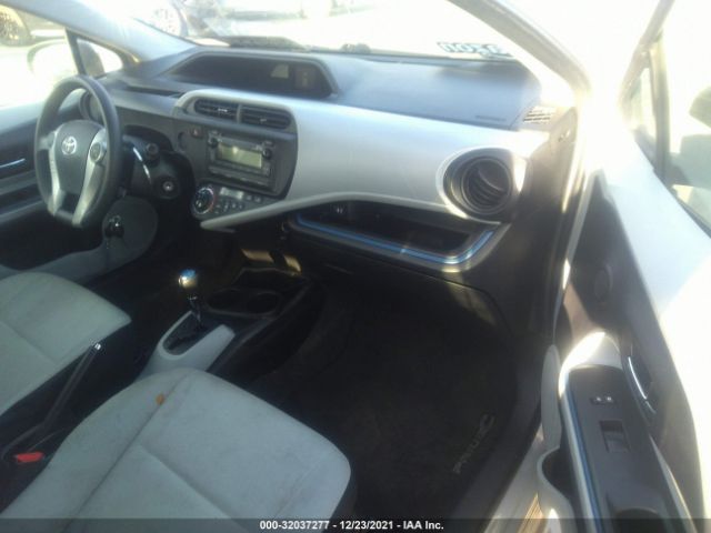 Photo 4 VIN: JTDKDTB34C1003911 - TOYOTA PRIUS C 