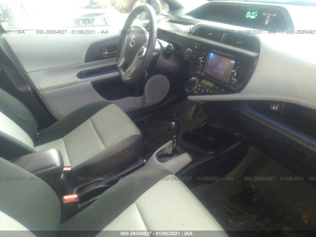 Photo 4 VIN: JTDKDTB34C1004850 - TOYOTA PRIUS C 