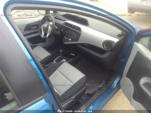 Photo 4 VIN: JTDKDTB34C1010633 - TOYOTA PRIUS C 