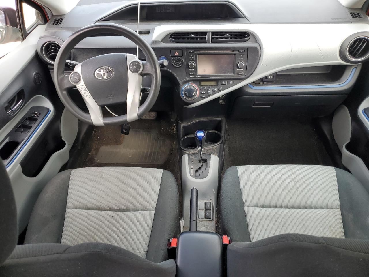 Photo 7 VIN: JTDKDTB34C1012706 - TOYOTA PRIUS 