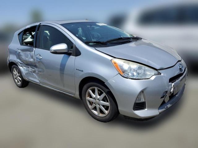 Photo 3 VIN: JTDKDTB34C1017887 - TOYOTA PRIUS 