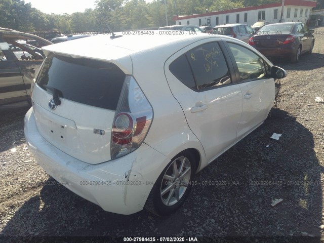 Photo 3 VIN: JTDKDTB34C1018795 - TOYOTA PRIUS C 