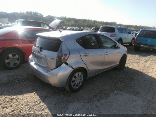 Photo 3 VIN: JTDKDTB34C1019008 - TOYOTA PRIUS C 