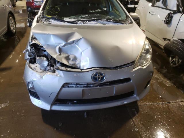 Photo 8 VIN: JTDKDTB34C1027691 - TOYOTA PRIUS C 