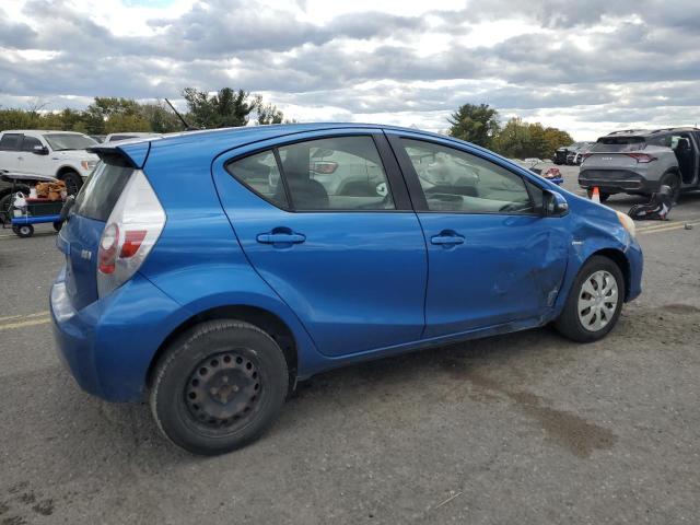 Photo 2 VIN: JTDKDTB34C1030218 - TOYOTA PRIUS C 