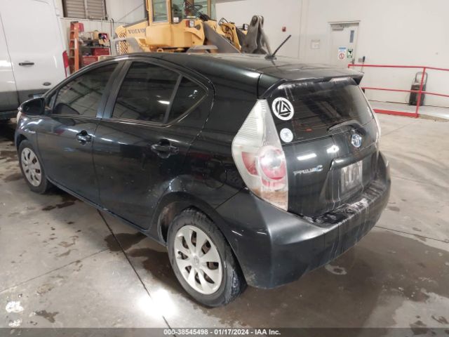 Photo 2 VIN: JTDKDTB34C1031384 - TOYOTA PRIUS C 