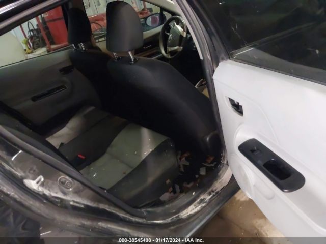 Photo 7 VIN: JTDKDTB34C1031384 - TOYOTA PRIUS C 