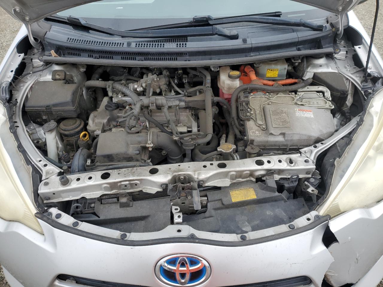 Photo 10 VIN: JTDKDTB34C1500473 - TOYOTA PRIUS 