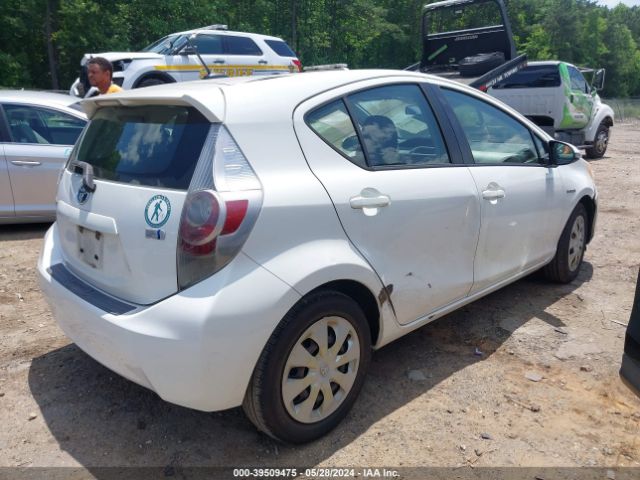 Photo 1 VIN: JTDKDTB34C1501929 - TOYOTA PRIUS C 