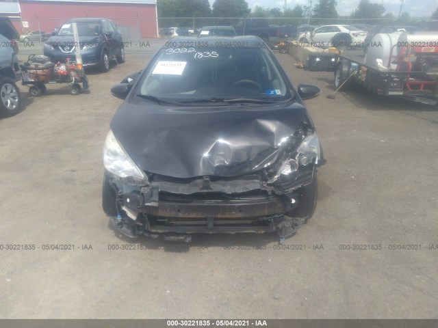 Photo 5 VIN: JTDKDTB34C1513997 - TOYOTA PRIUS C 