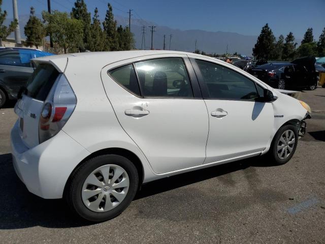 Photo 2 VIN: JTDKDTB34C1521209 - TOYOTA PRIUS C 