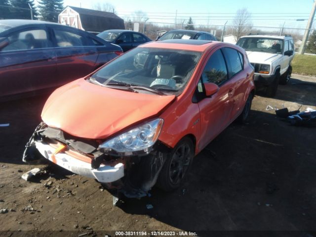 Photo 1 VIN: JTDKDTB34D1033072 - TOYOTA PRIUS C 