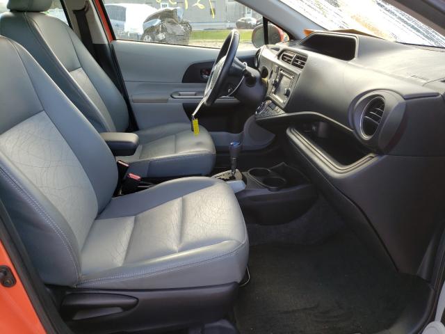 Photo 4 VIN: JTDKDTB34D1050180 - TOYOTA PRIUS C 