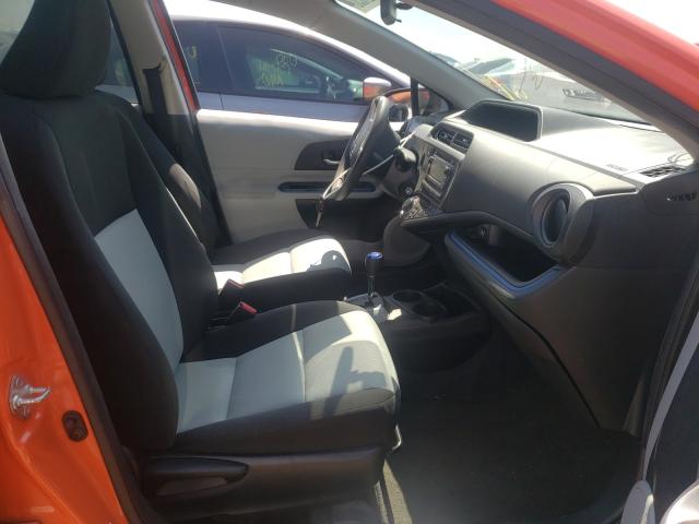 Photo 4 VIN: JTDKDTB34D1050857 - TOYOTA PRIUS C 