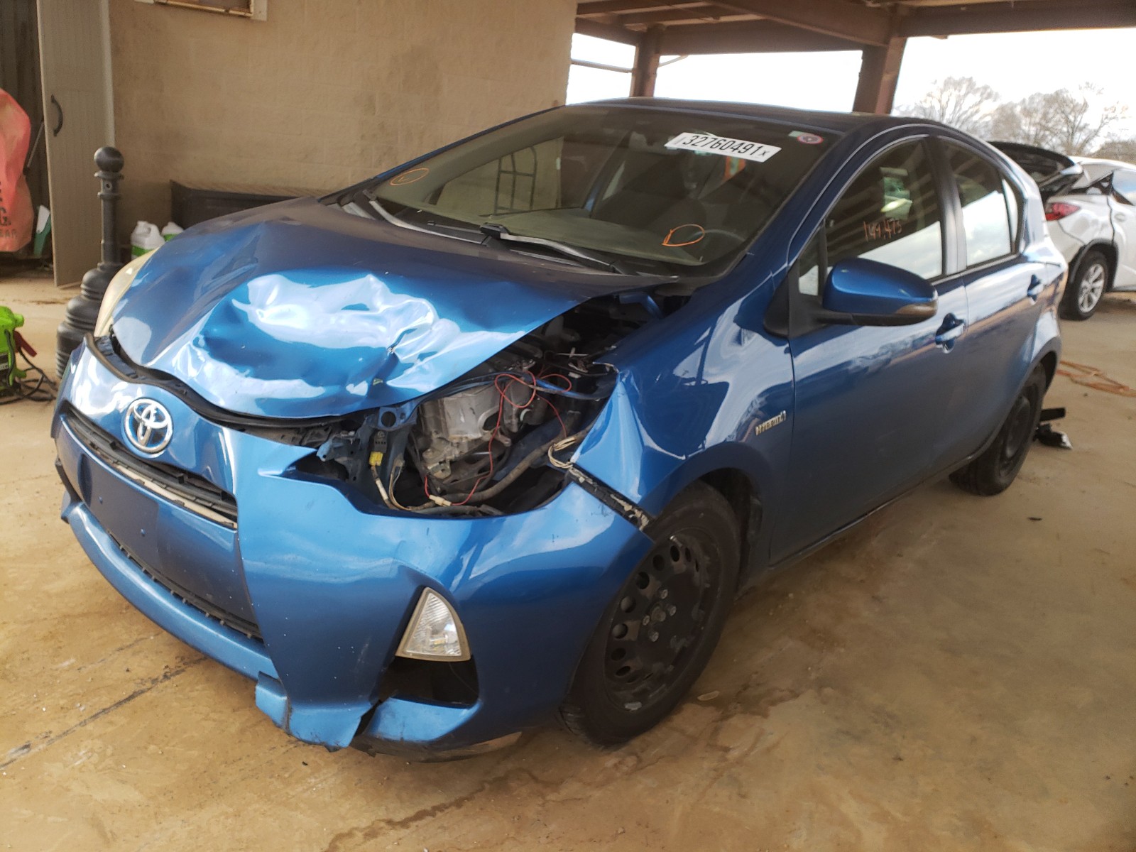 Photo 1 VIN: JTDKDTB34D1546046 - TOYOTA PRIUS C 