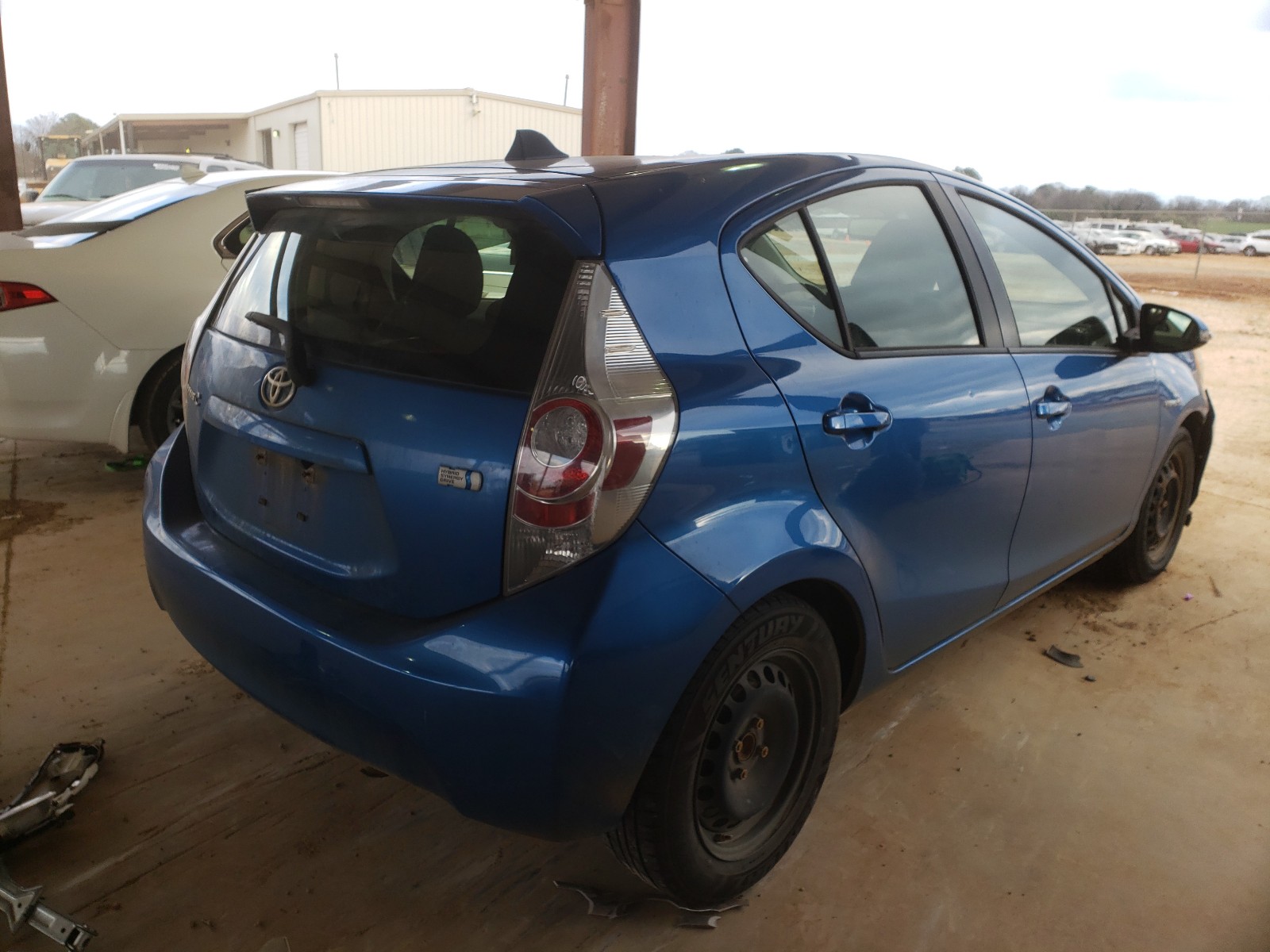 Photo 3 VIN: JTDKDTB34D1546046 - TOYOTA PRIUS C 